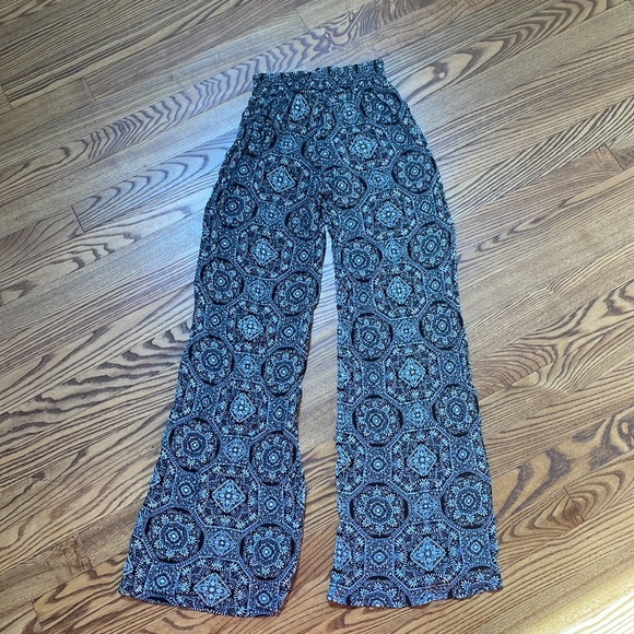 Mudd Tie Waist Flare Leg Bohemian Pants - Picture 2 of 3